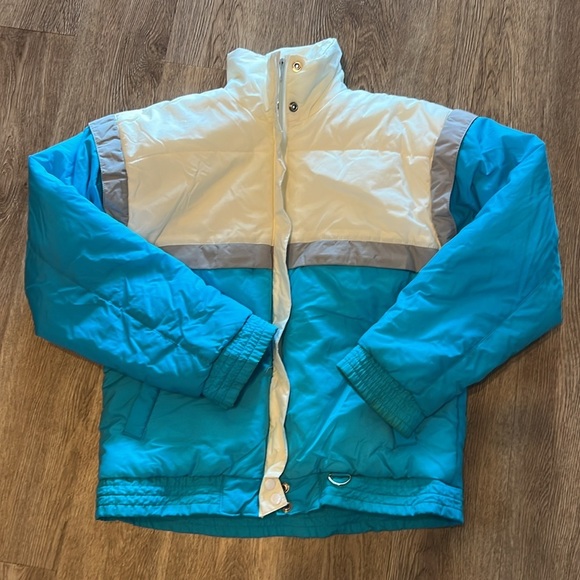 Vintage Snow Trails Medium White and Teal Ski Jacket - Picture 2 of 13